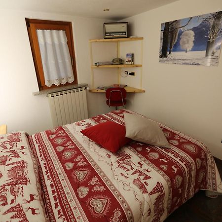 Suite Del Villaggio Sarre Ngoại thất bức ảnh